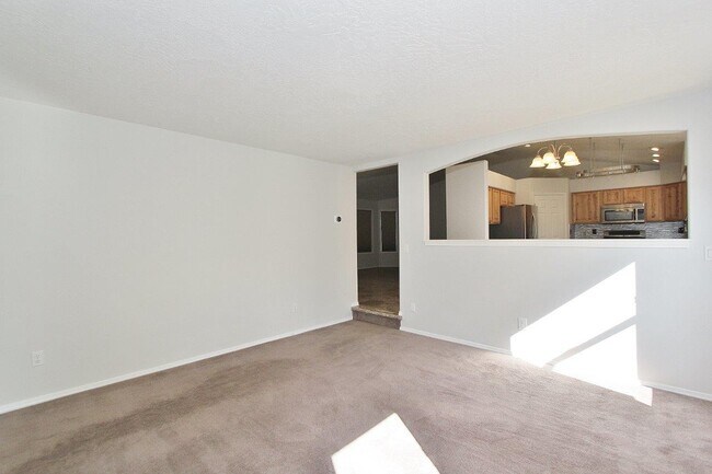 Building Photo - 2722 N Snow Goose Way