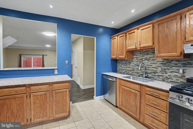 Building Photo - 1280 Fox Run