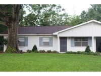 Building Photo - 412 Pine Ct
