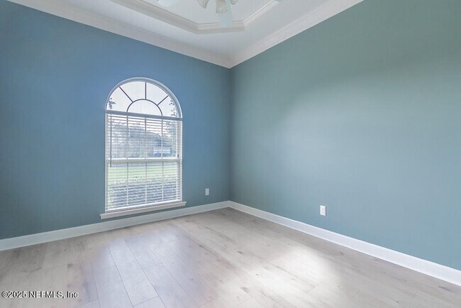 Building Photo - 1737 Heatherwood Dr