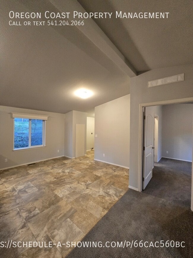 Building Photo - 15 N Hillside Dr