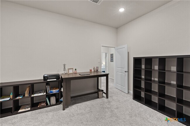 Building Photo - 810 Mclaury Cove