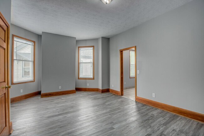 Building Photo - 1807 Madison Ave