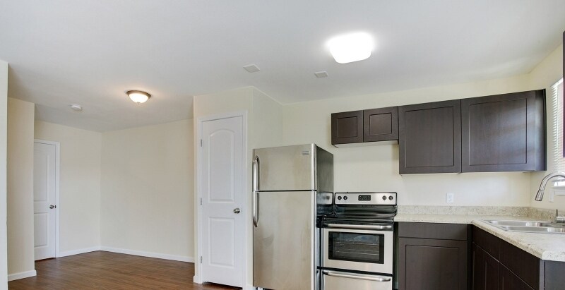 Building Photo - 2216 Glasgow Dr