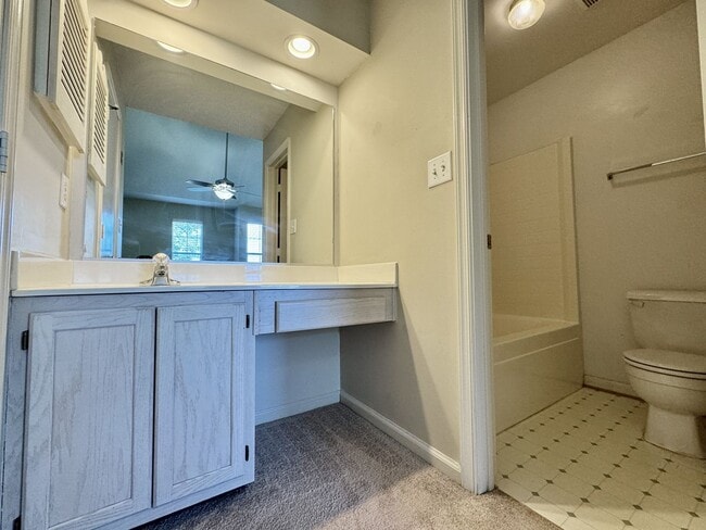 Building Photo - Available 06-15-25! End-Unit Condo w/2 Pri...