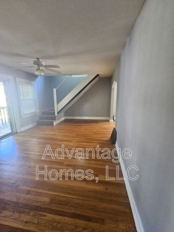 Building Photo - 4544 Terrace St