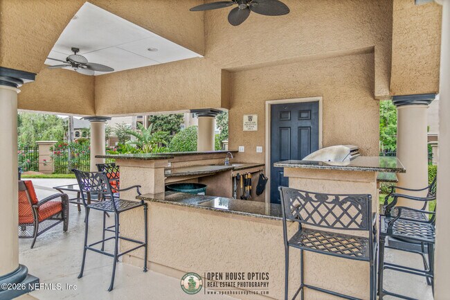 Building Photo - 10961 Burnt Mill Rd