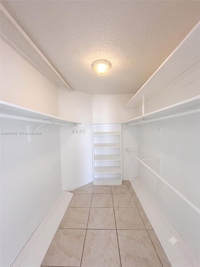 Building Photo - 1075 93rd St