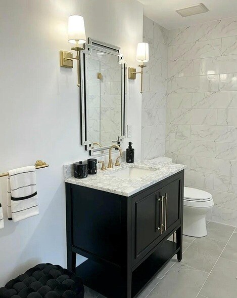 Building Photo - 819 Windermere Way