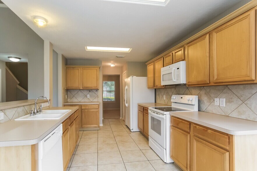 Building Photo - 6619 Rockwall Trail Dr