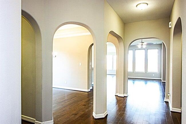 Building Photo - 3505 Sunburst Creek Ln