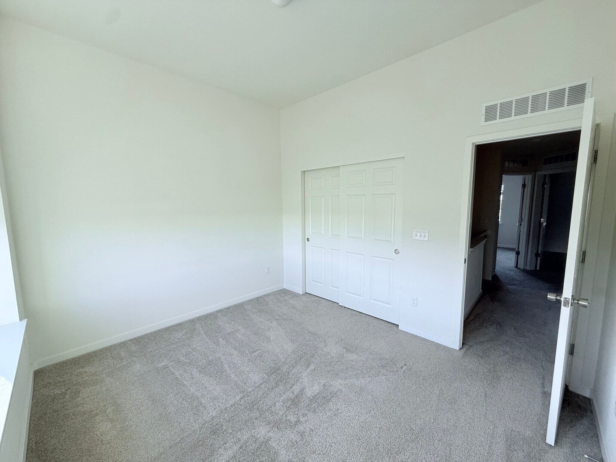 Building Photo - 9839 E 56th Pl