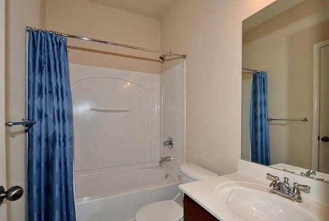 Building Photo - 4411 Village Field Place