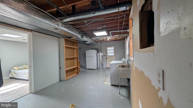 Building Photo - 922 Petinot Pl