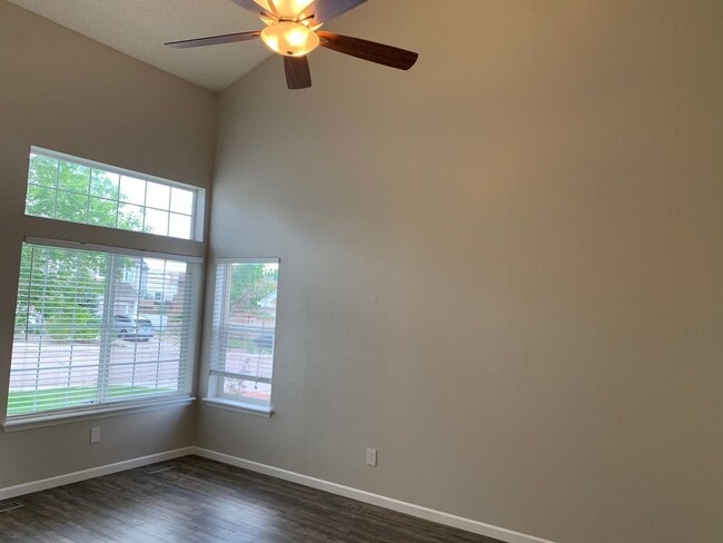 Building Photo - *STUNNING* 3 BEDROOM IN STETSON HILLS