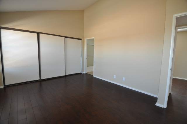 Building Photo - 24822