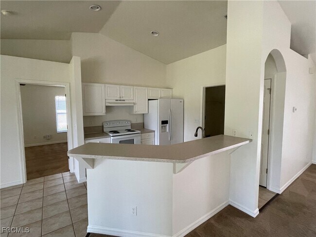 Building Photo - 1005 SW 32nd Terrace