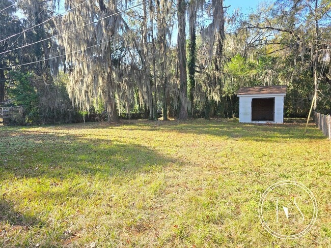 Building Photo - WINTER MOVE-IN SPECIAL: 50% OFF 1st FULL MONTH OF RENT** (**see description for details)