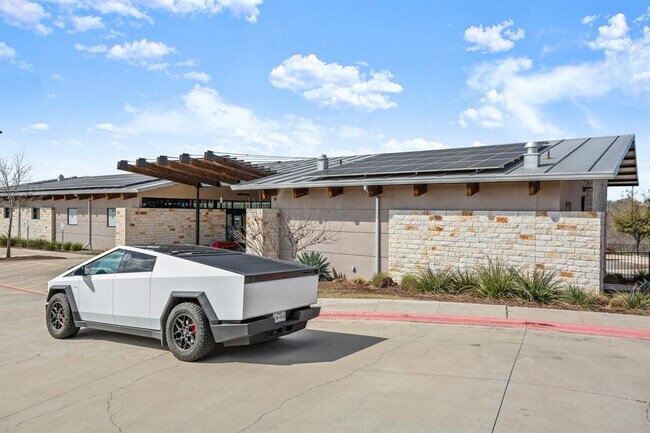 Building Photo - 9825 Evening Canopy Dr