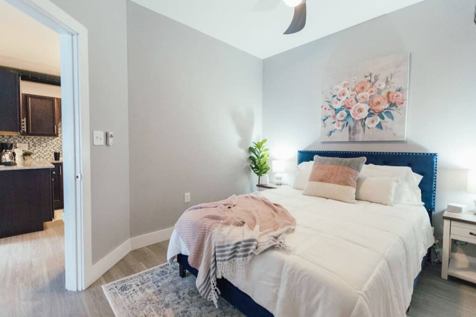 Building Photo - 202 E Main St