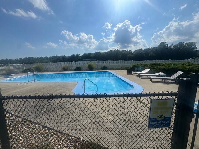 Building Photo - 2667 Cranberry Hwy