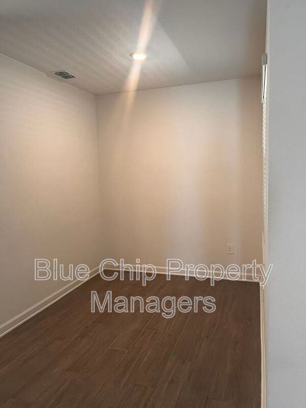 Building Photo - 9739 Introduction Wy