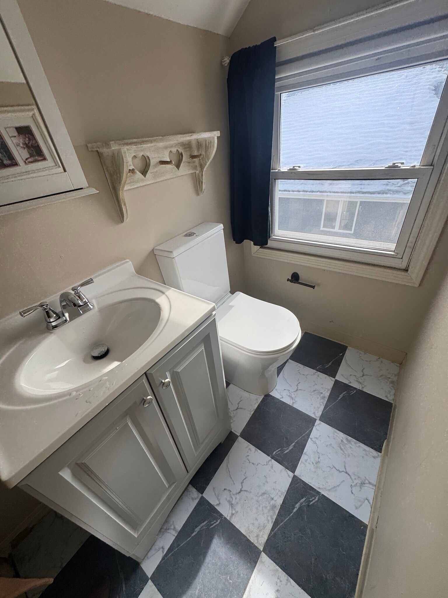 Building Photo - 11 Linwood Ave