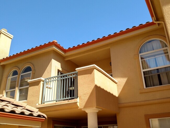 Building Photo - Beautiful 2BR/2BA Condo - Convenient Downtown San Jose Location!