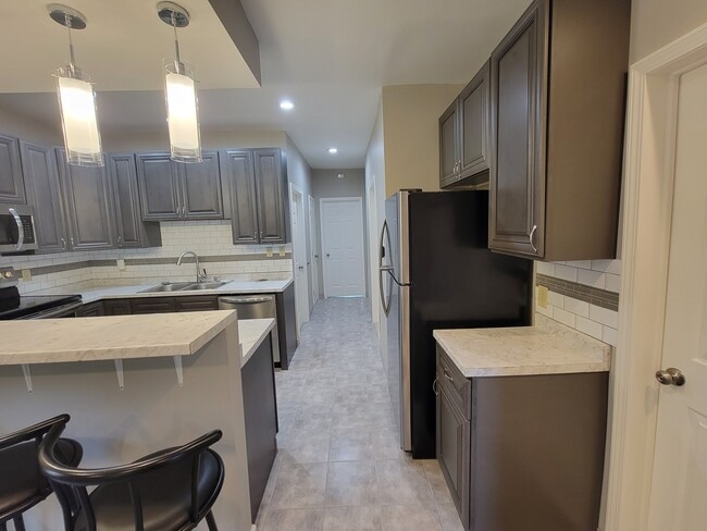 Building Photo - 1441 Wightman St