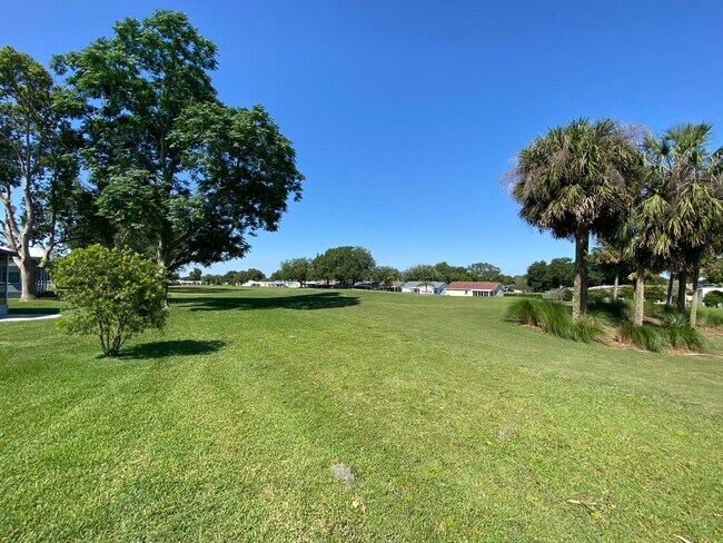 Building Photo - Spectacular Fully Furnished SEASONAL Home with Golf Course views and pool*