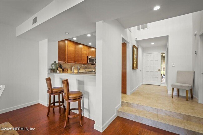 Building Photo - 106 Willow Pond Ln