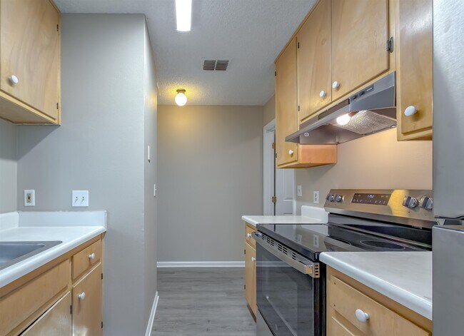 Building Photo - 2415 Talco Hills Dr