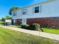 Building Photo - 613 Academy Ct