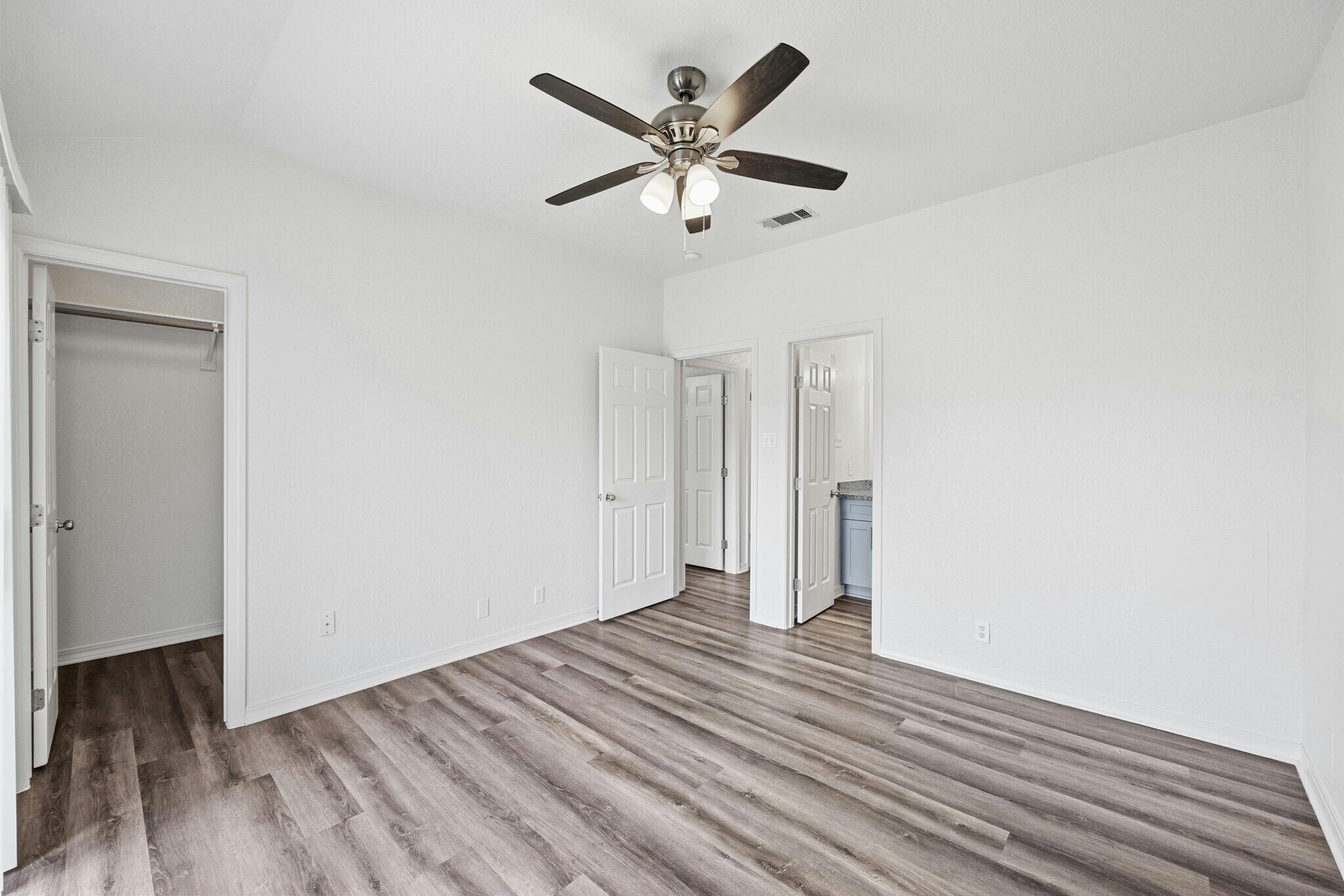 Master Bedroom - 502 Rockmoor Dr