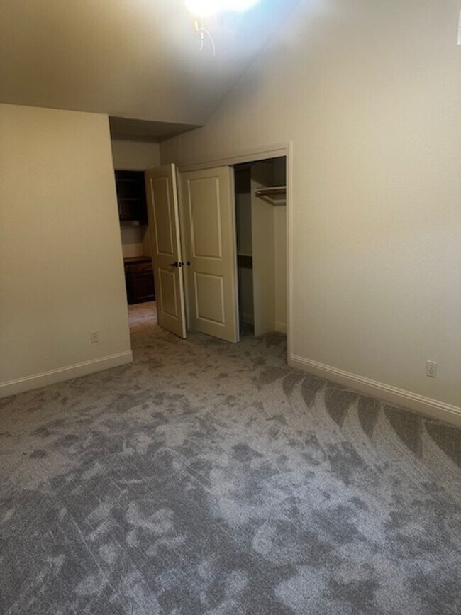 Building Photo - 3 Bedroom/2 Bath House available for rent in Arroyo Grande