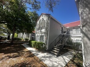 Building Photo - 995 Northern Dancer Way