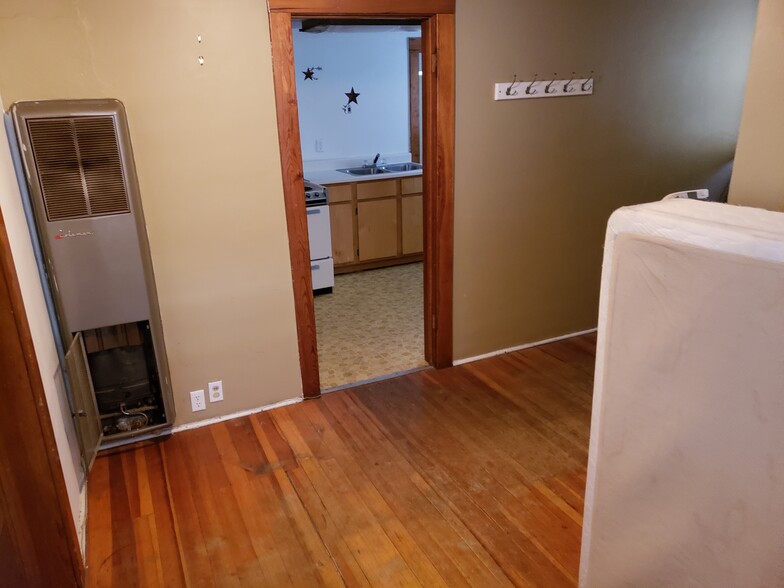 Living Room/Entry to Kitchen - 1915 Seymour Ave