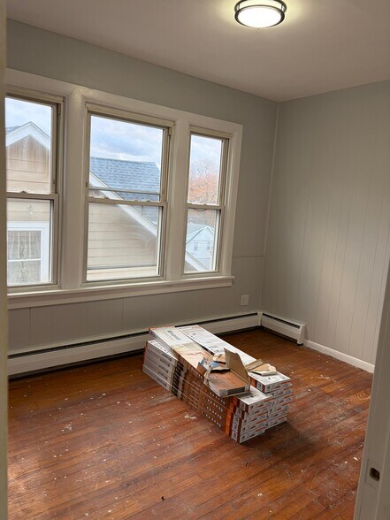 Building Photo - 94 N 16th St