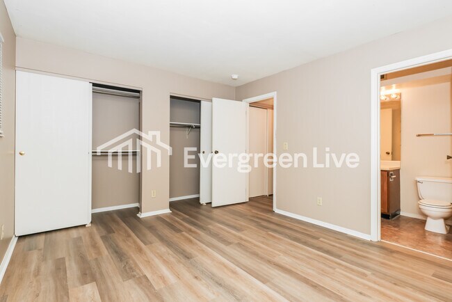 Building Photo - 6554 Shull Rd