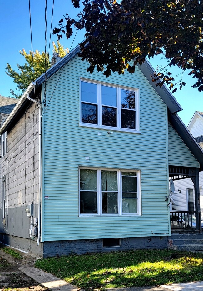 Building Photo - 1619 Myrtle St