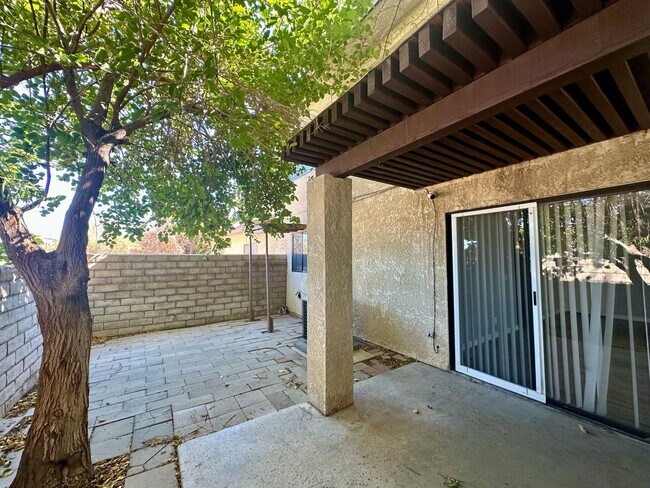 Building Photo - PS T 32415