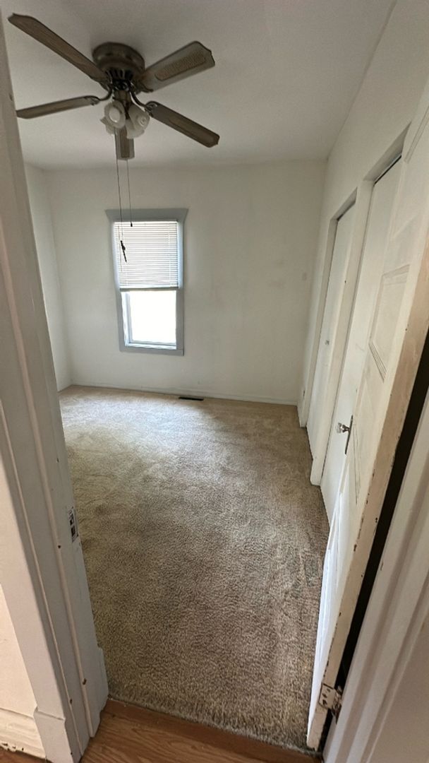 Building Photo - 3 Bedroom, 1 Bath home in Little Falls, MN with 3 car detached (Insulated & Heated) garage