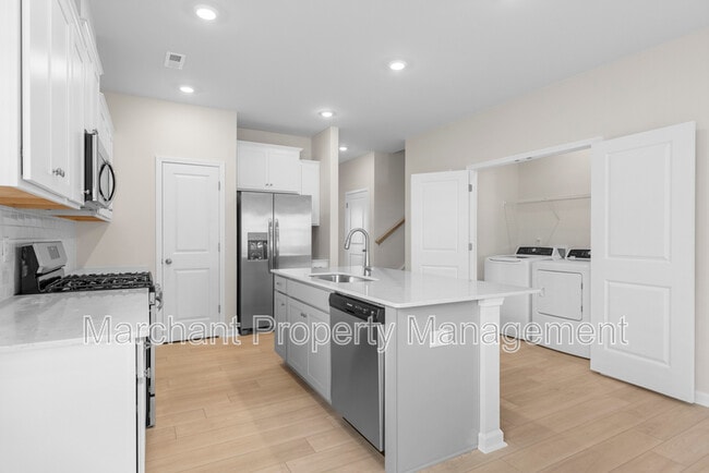 Building Photo - 211 Backstay Ln