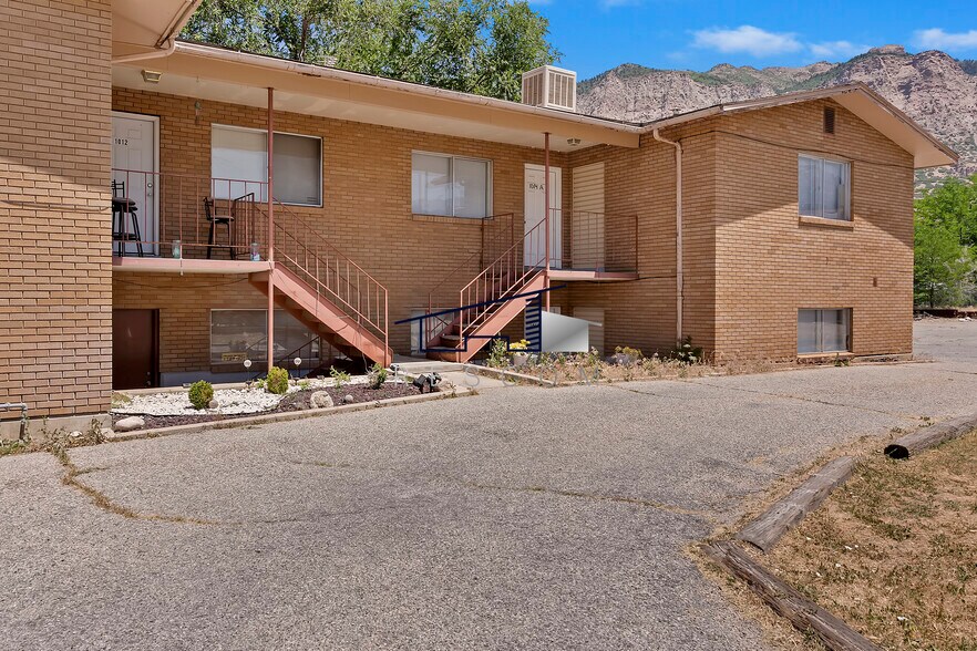Building Photo - 1014 7th St