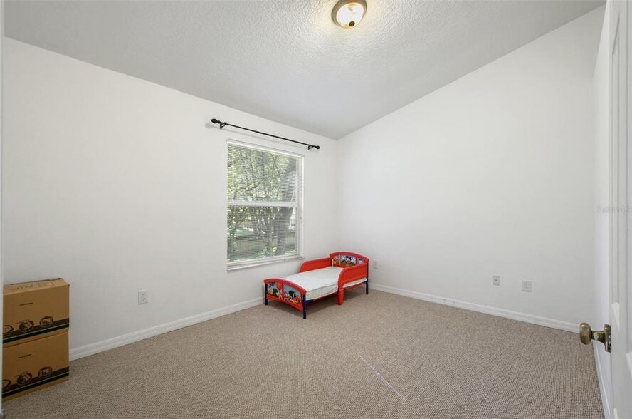 Building Photo - 2139 Golden Oak Ln