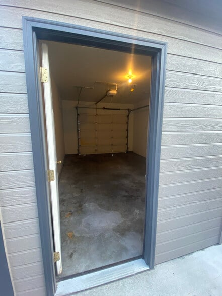 Building Photo - 7500 Westbrook Ct