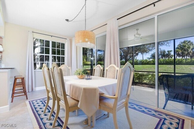 Building Photo - 13091 Pebblebrook Ridge Ct