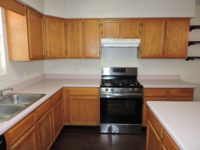 Building Photo - 3002 Constantine Dr
