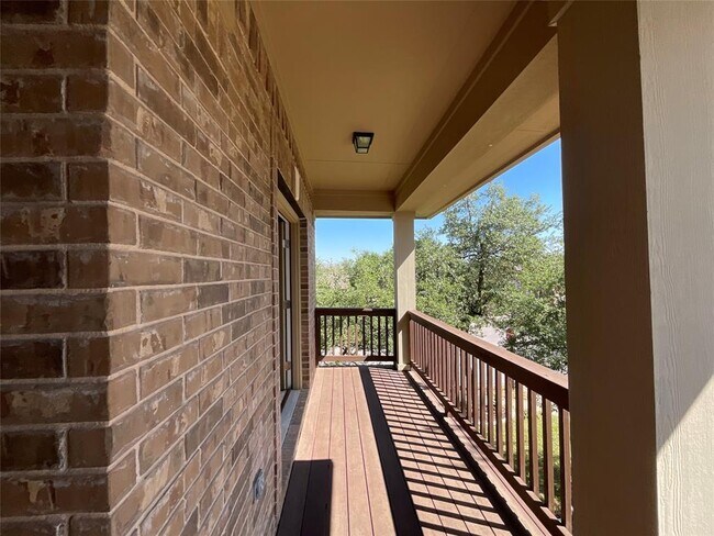Building Photo - 2807 Prosperity