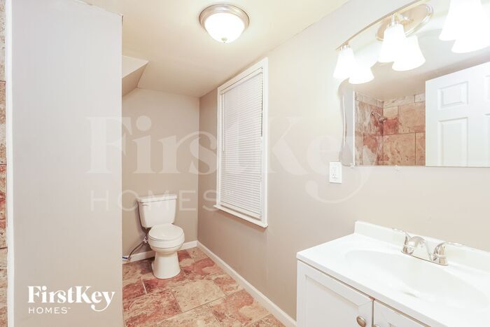 Building Photo - 5613 Manning Ave